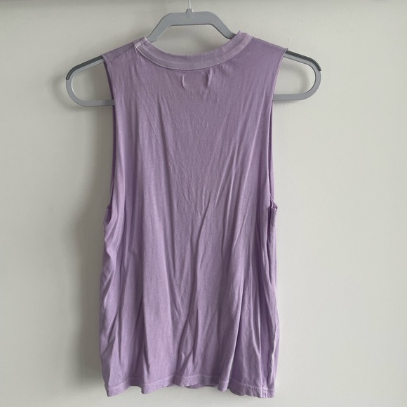 Vneck cut out tank - Picture 3 of 3